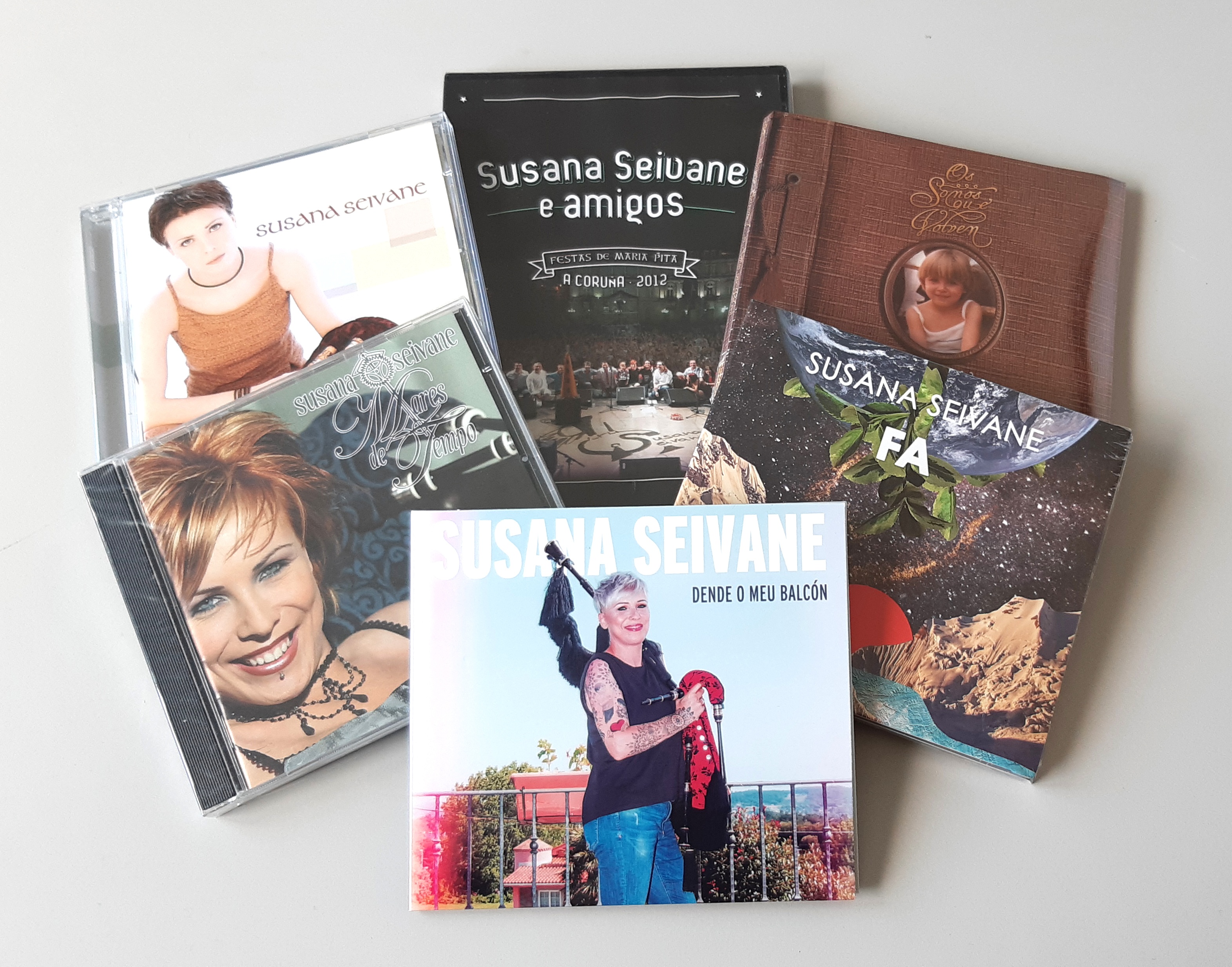 PACK OF ALBUMS (-25% DISCOUNT)
